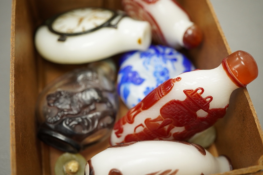 Six Chinese overlaid glass snuff bottles